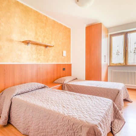 Residence Toli ピエーヴェ・ディ・レードロ エクステリア 写真