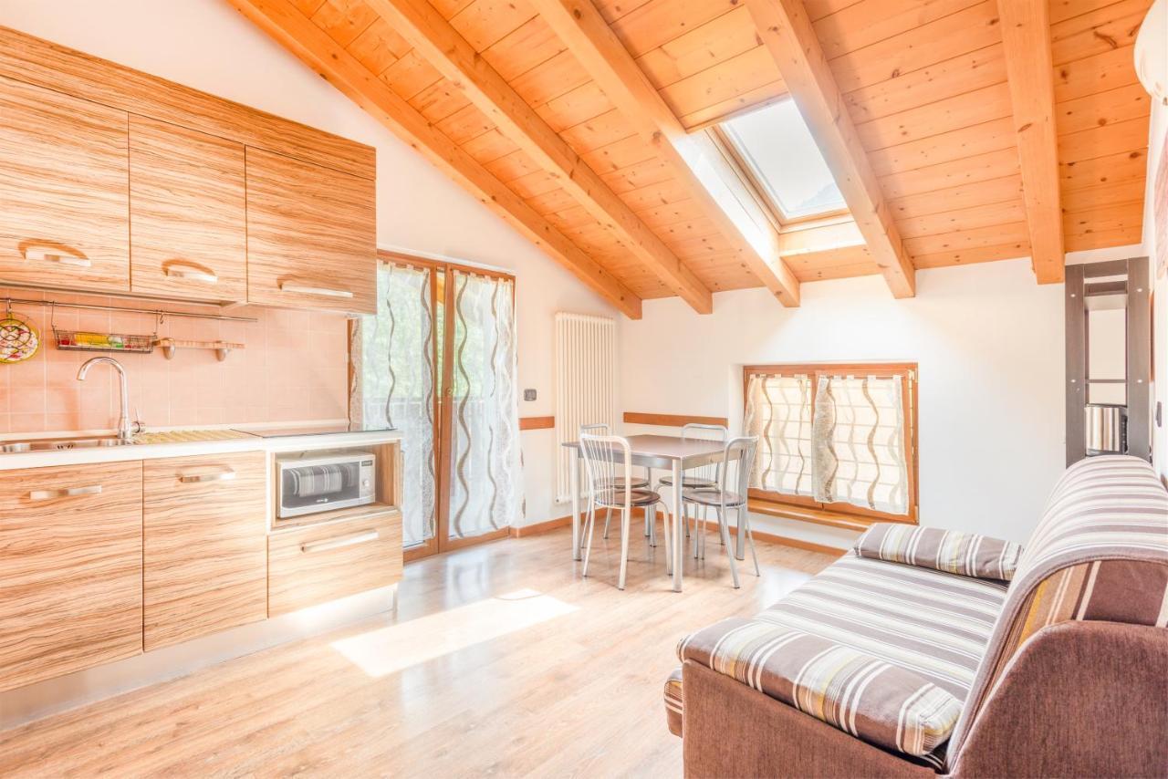 Residence Toli ピエーヴェ・ディ・レードロ エクステリア 写真